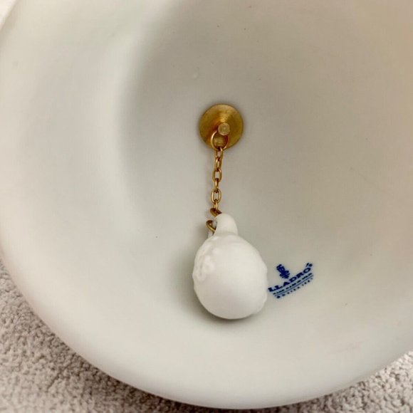 Vintage Llardo 1987 Christmas Bell Ornament - Picture 3 of 5